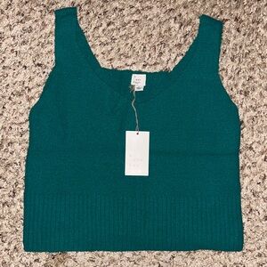 NWT (M) Women’s Green Tank Top